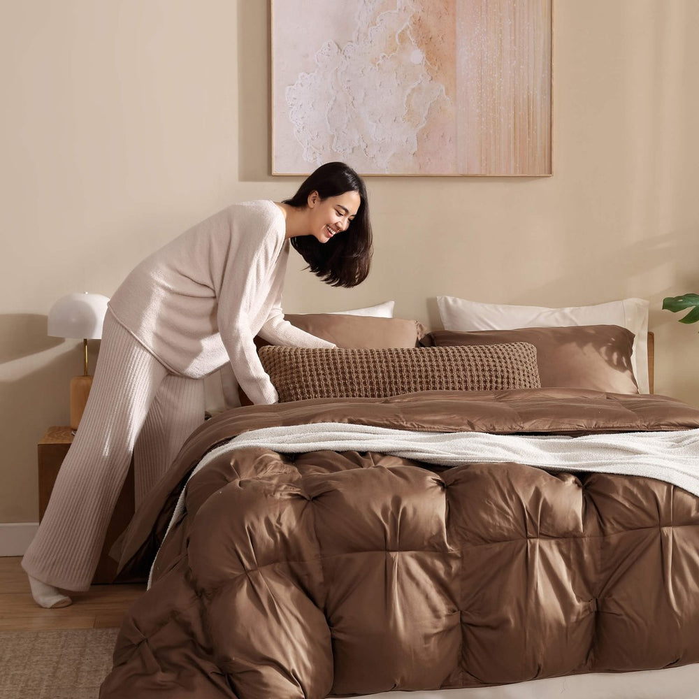 
                      
                        Sunday Citizen Premium Bamboo Bubble Comforter - lily & onyx
                      
                    