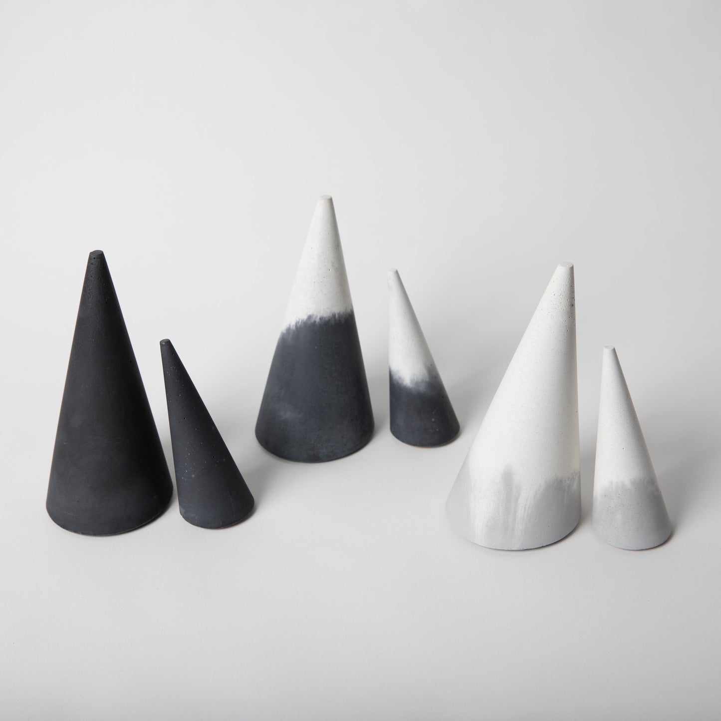 Cone Bangle Holder | Cookies n Cream