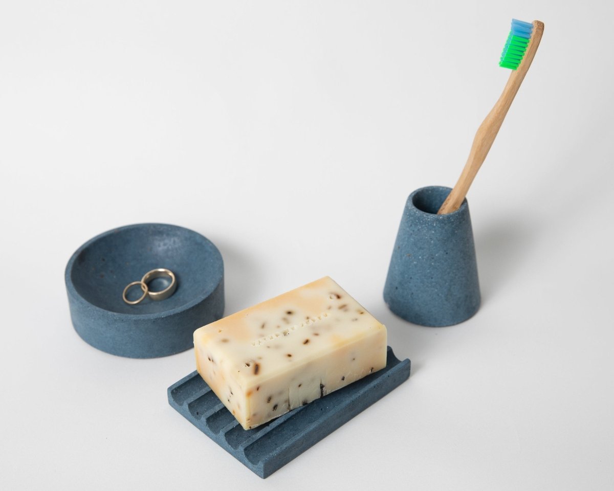Pretti.Cool Concrete Toothbrush Holder | Cobalt Terrazzo