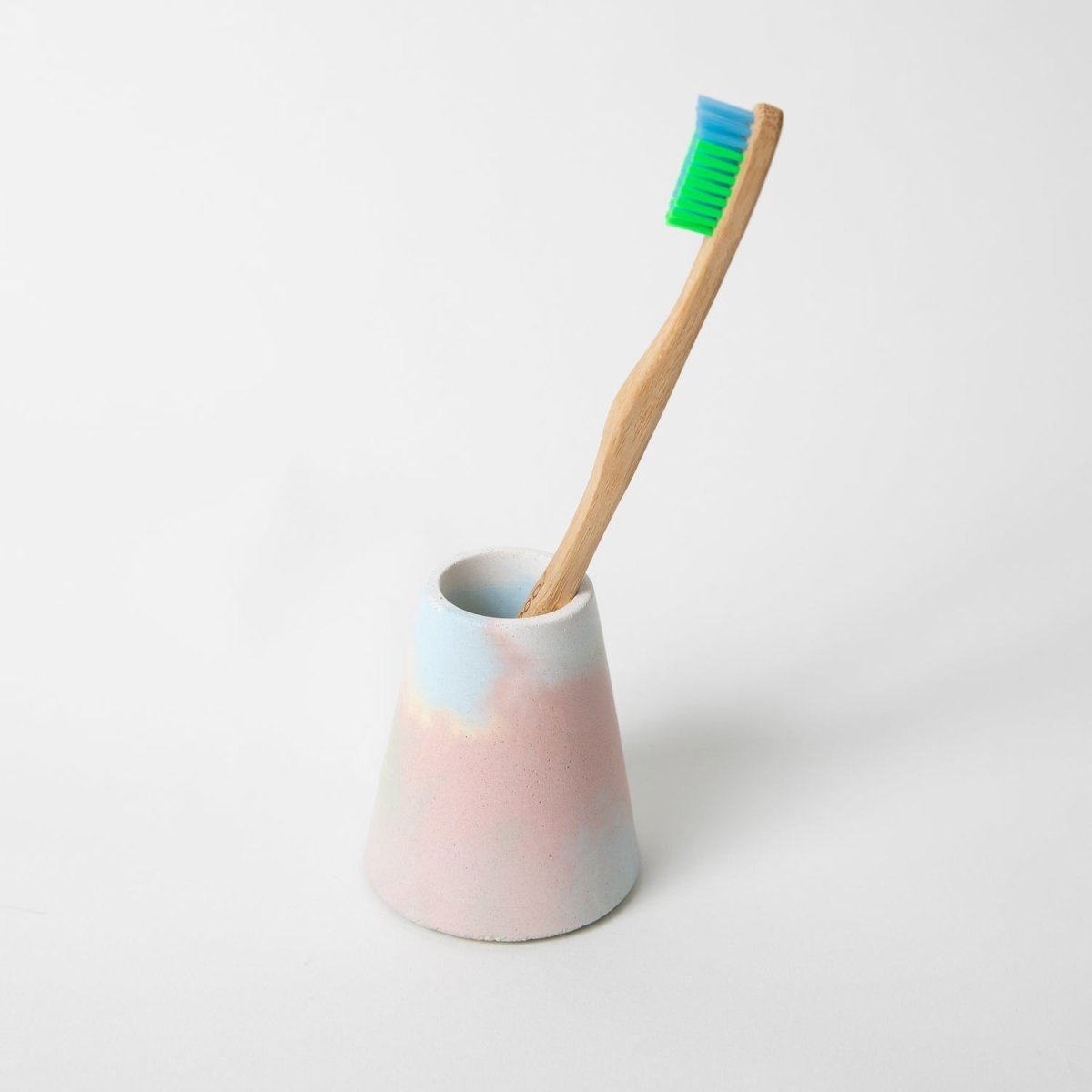 Pretti.Cool Concrete Toothbrush Holder | Jawbreaker