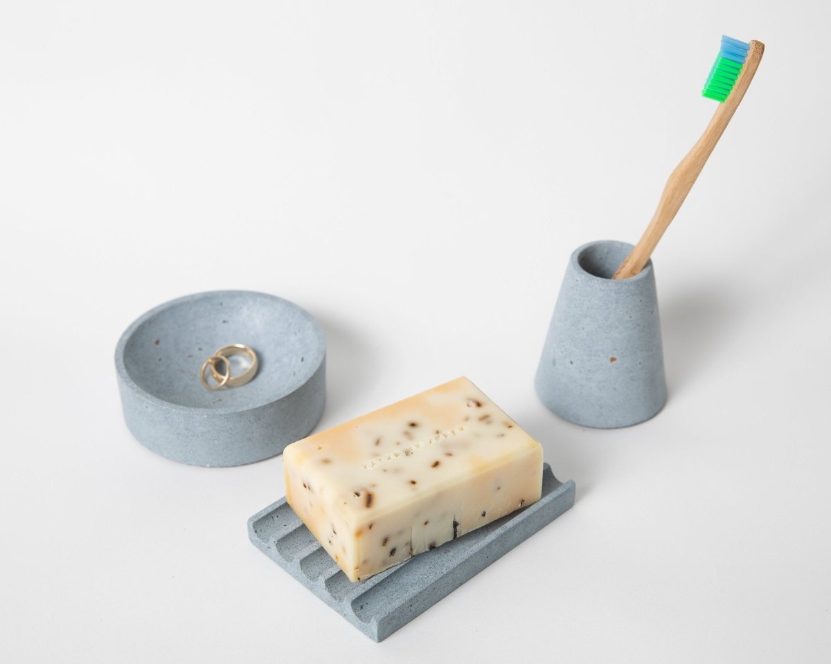 Pretti.Cool Concrete Toothbrush Holder | Light Blue Terrazzo