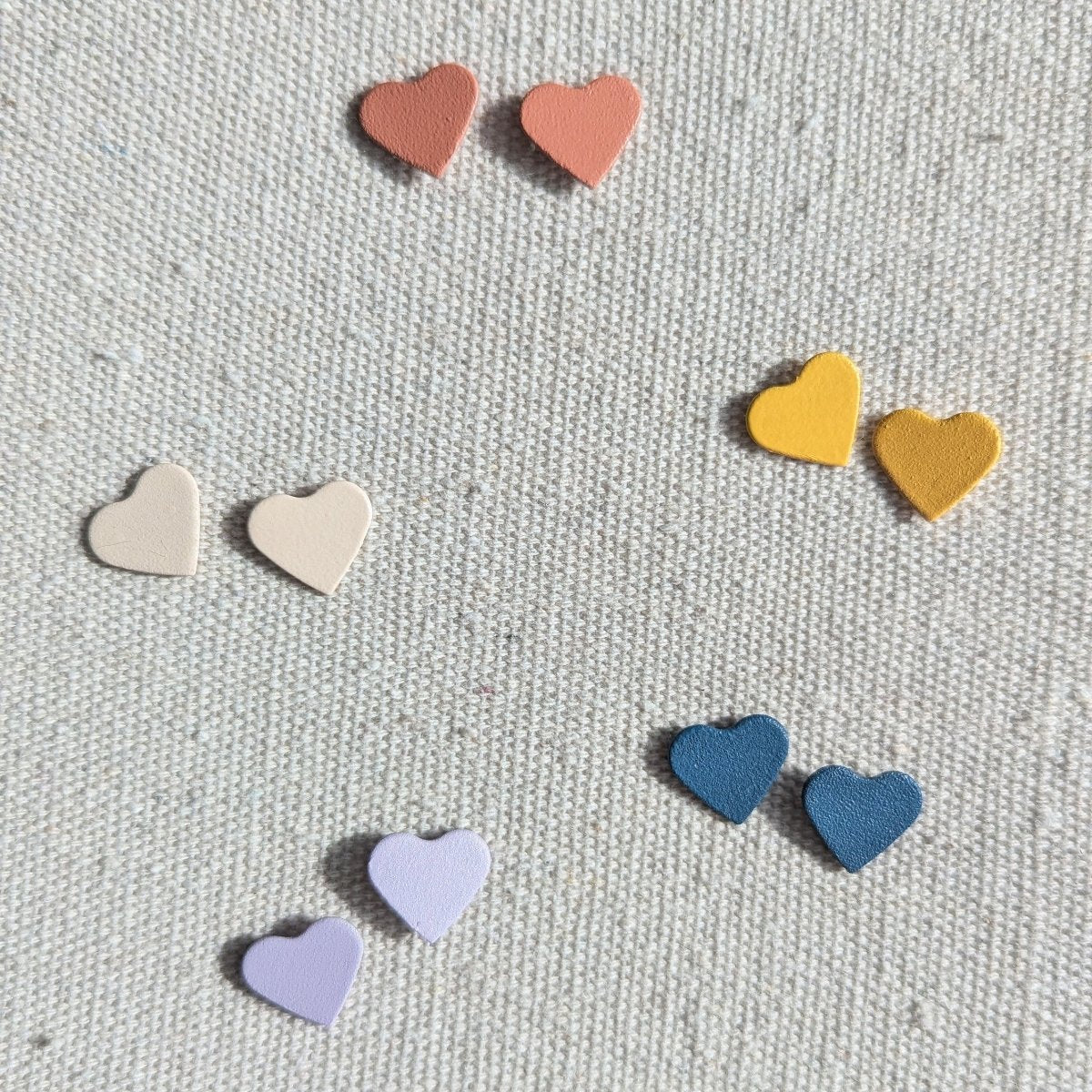 Pretti.Cool Heart Earrings