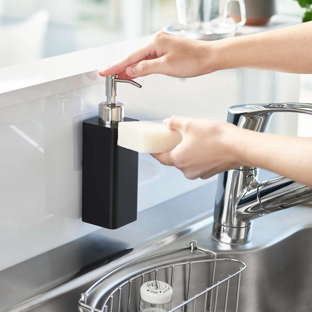 
                      
                        Traceless Adhesive Soap Dispenser
                      
                    