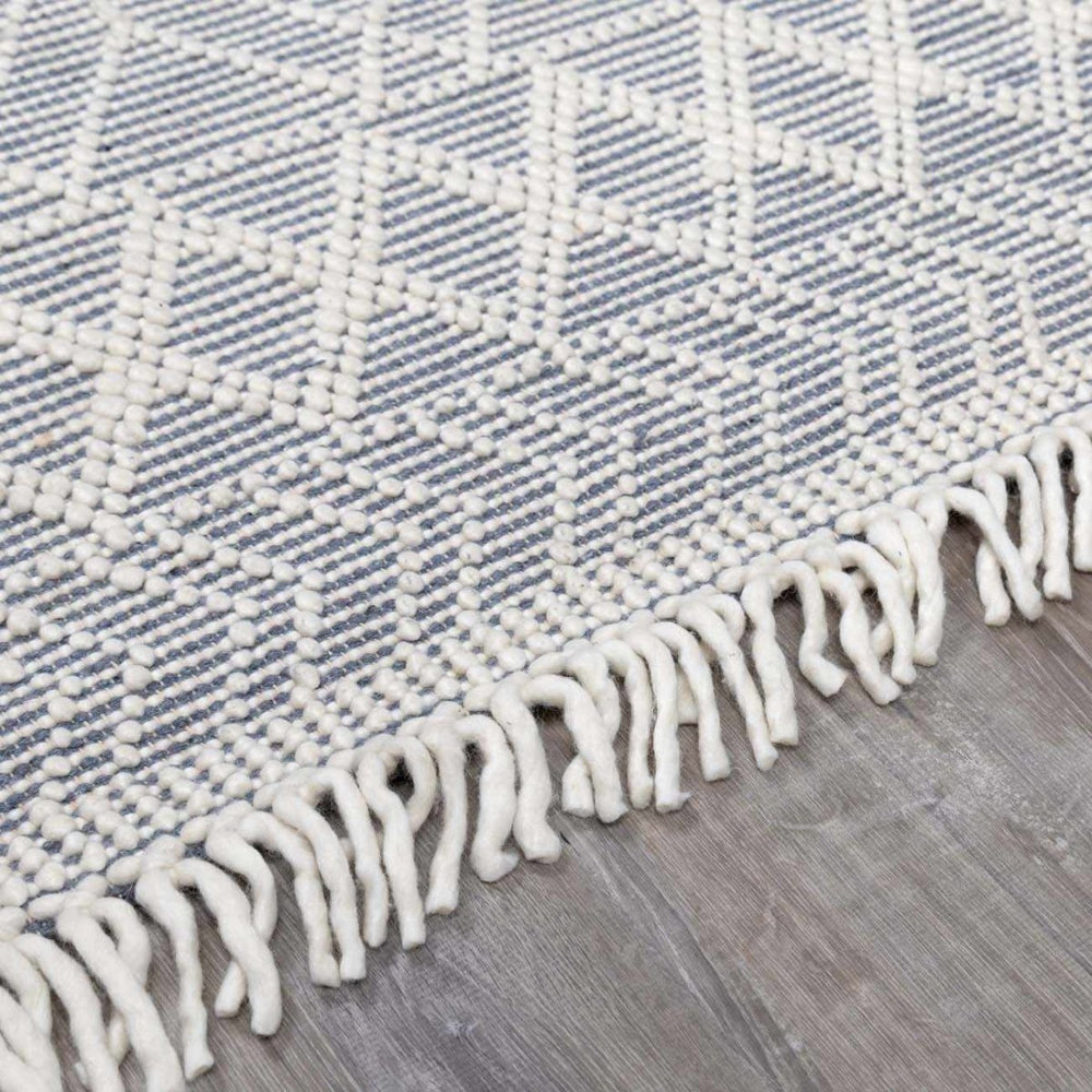 
                      
                        Hauteloom Ramsbury Ivory & Blue Area Rug - lily & onyx
                      
                    