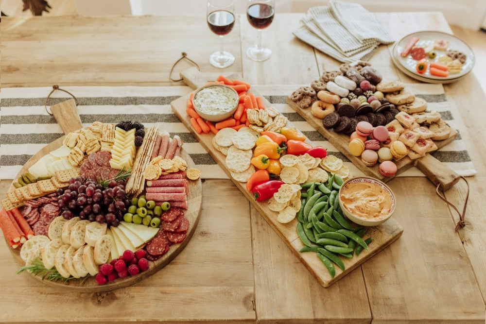 
                      
                        Picnic Time Family of Brands Ravi Rectangular Charcuterie Board - lily & onyx
                      
                    