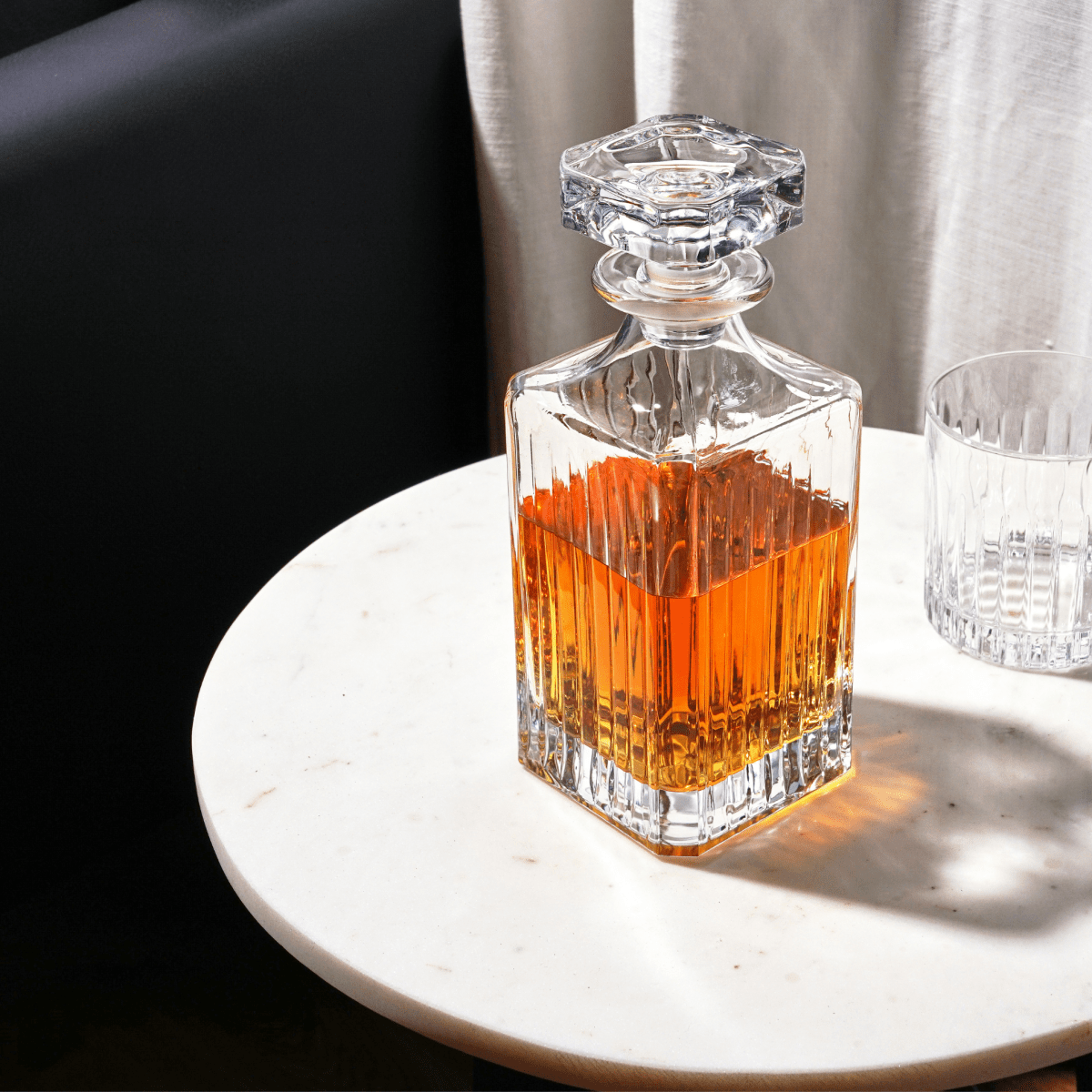 Viski Reserve Milo Crystal Liquor Decanter - lily & onyx