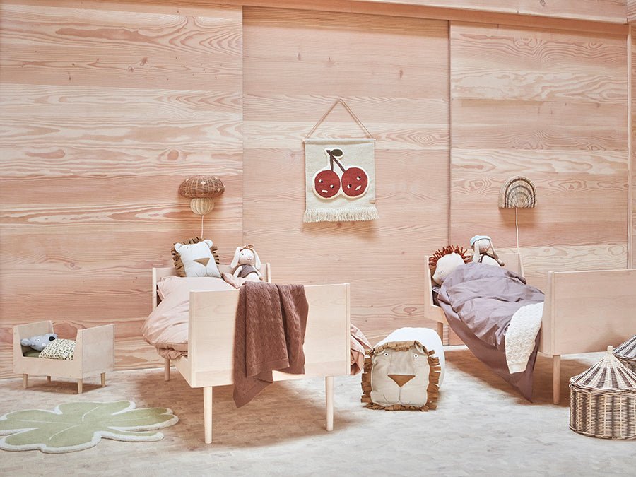 
                      
                        oyoy.us Retro Doll Bed - lily & onyx
                      
                    