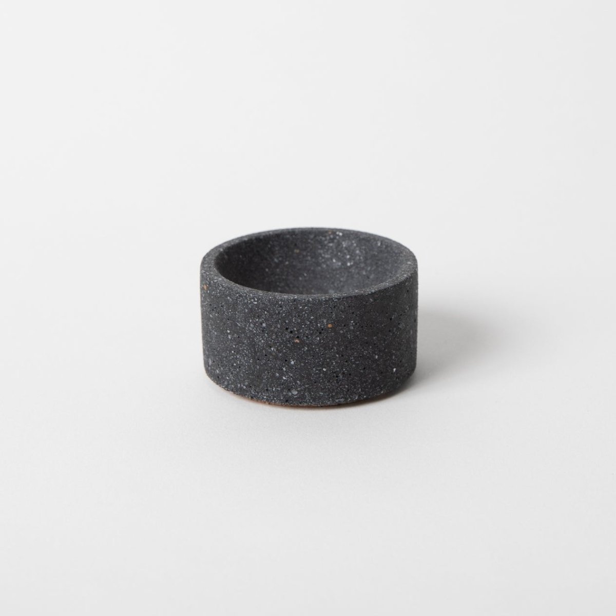 Pretti.Cool Round Incense Holder | Black Terrazzo - lily & onyx