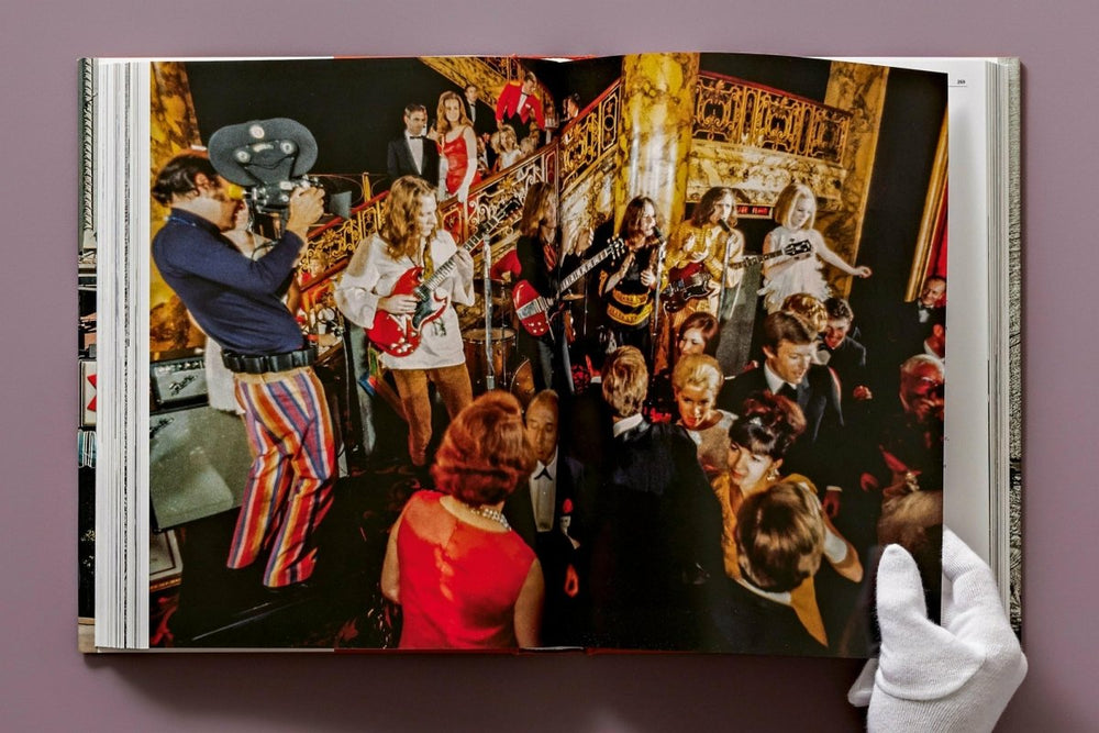 
                      
                        TASCHEN San Francisco. Portrait of a City (German, French, English) - lily & onyx
                      
                    
