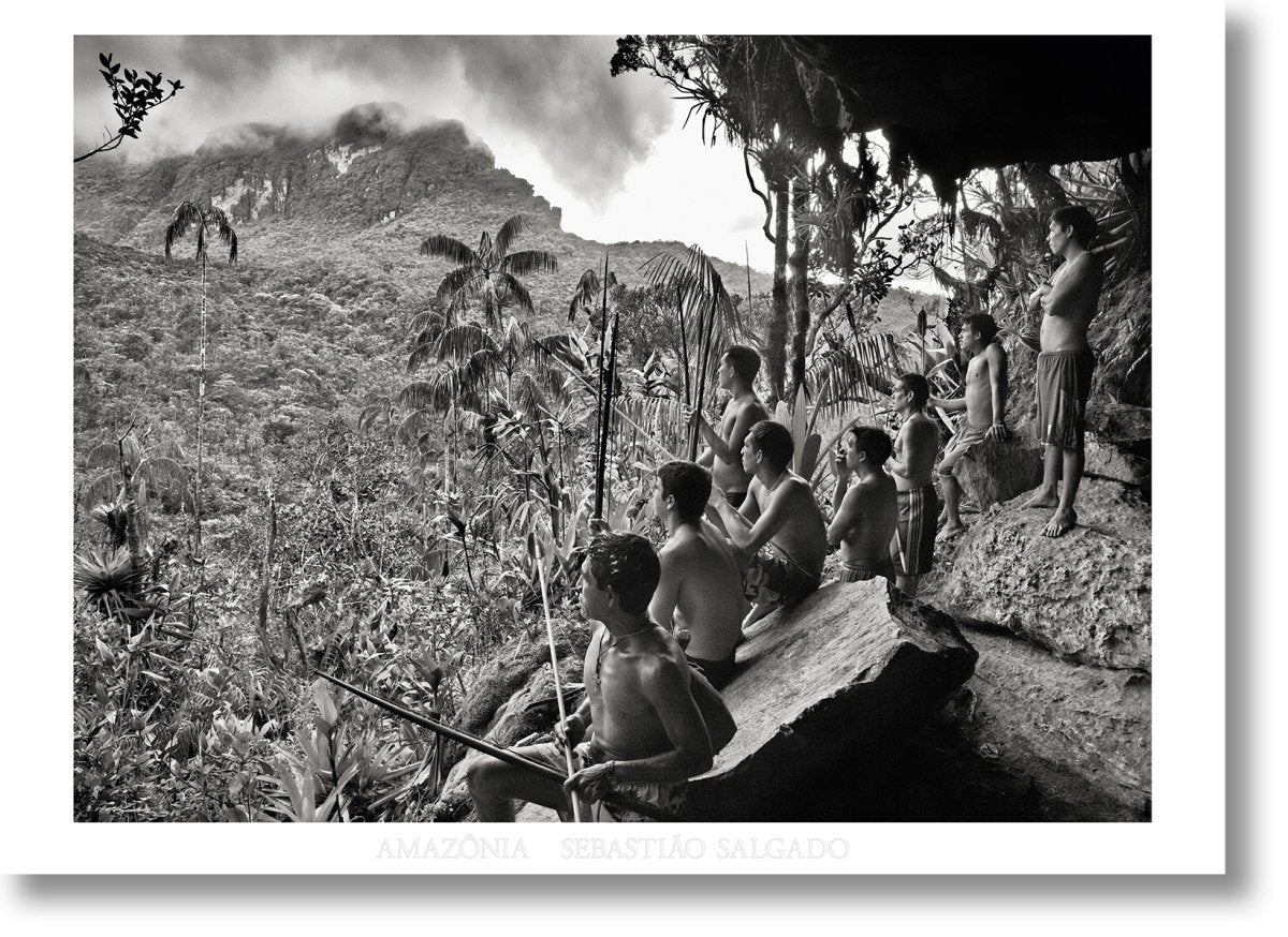 TASCHEN Sebastião Salgado. Amazônia. Poster ‘Yanomani Men’ - lily & onyx