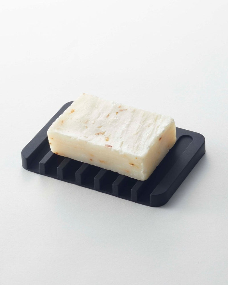 
                      
                        Yamazaki Home Self - Draining Soap Tray - Silicone - lily & onyx
                      
                    