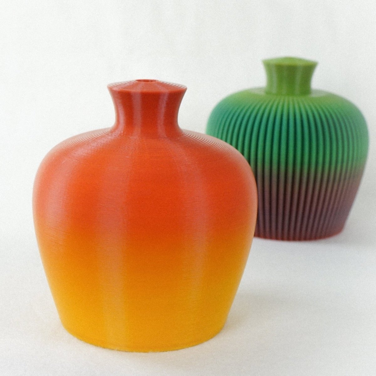 Rosebud HomeGoods Simple Water Bell Thumb Pot - lily & onyx
