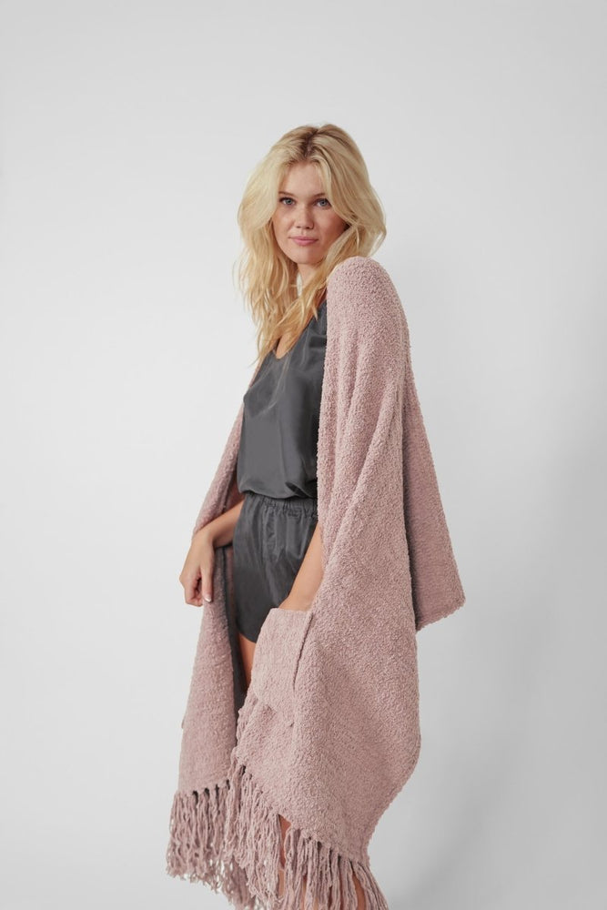 
                      
                        Sunday Citizen Snug Fringed Wrap - lily & onyx
                      
                    