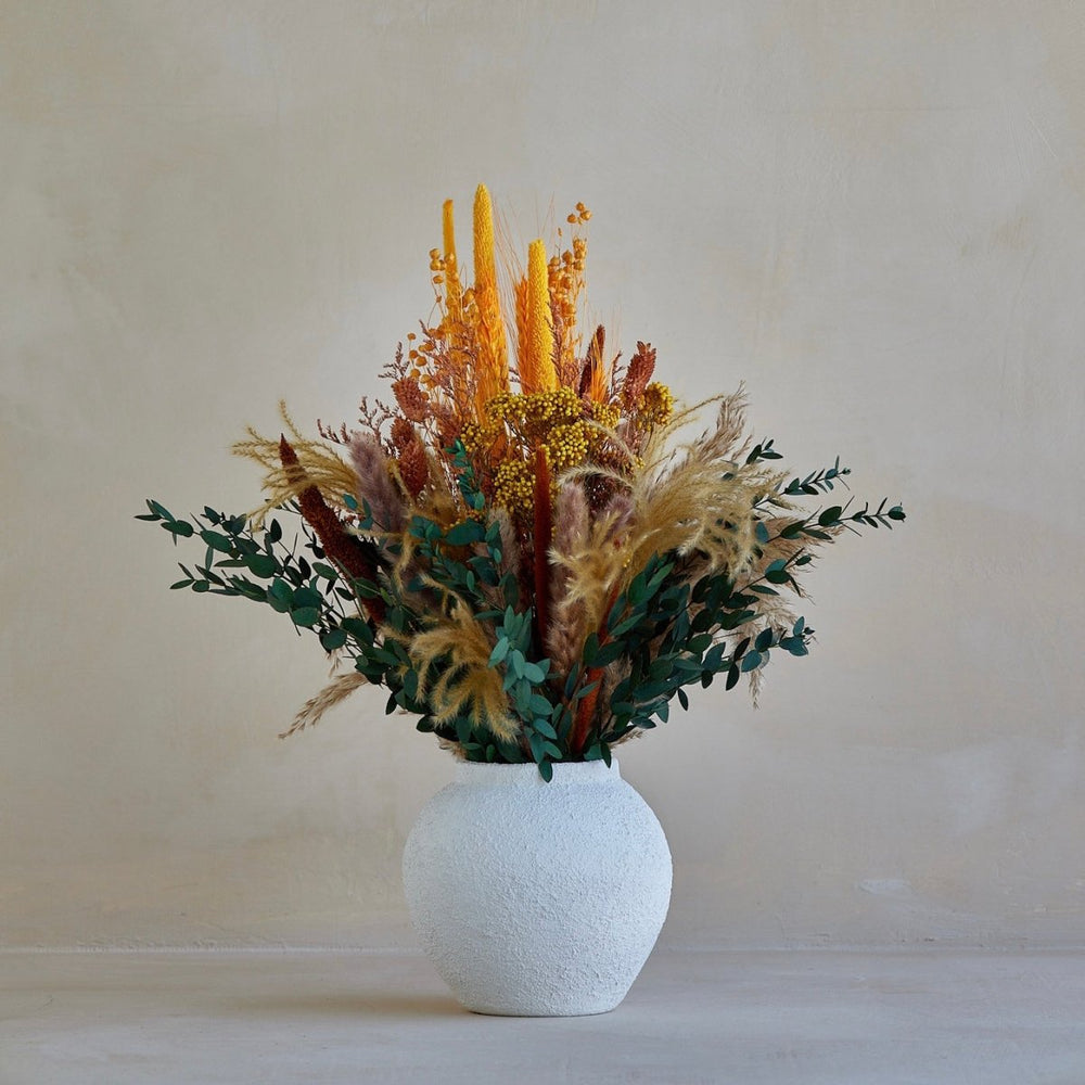 
                      
                        For Love Of Pampas Sol Bouquet - lily & onyx
                      
                    