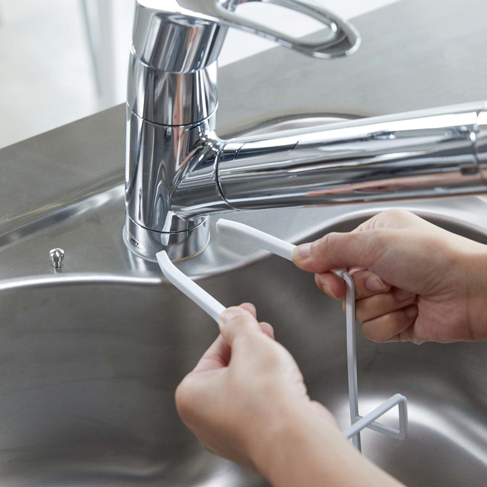 
                      
                        Faucet-Hanging Sponge Holder
                      
                    