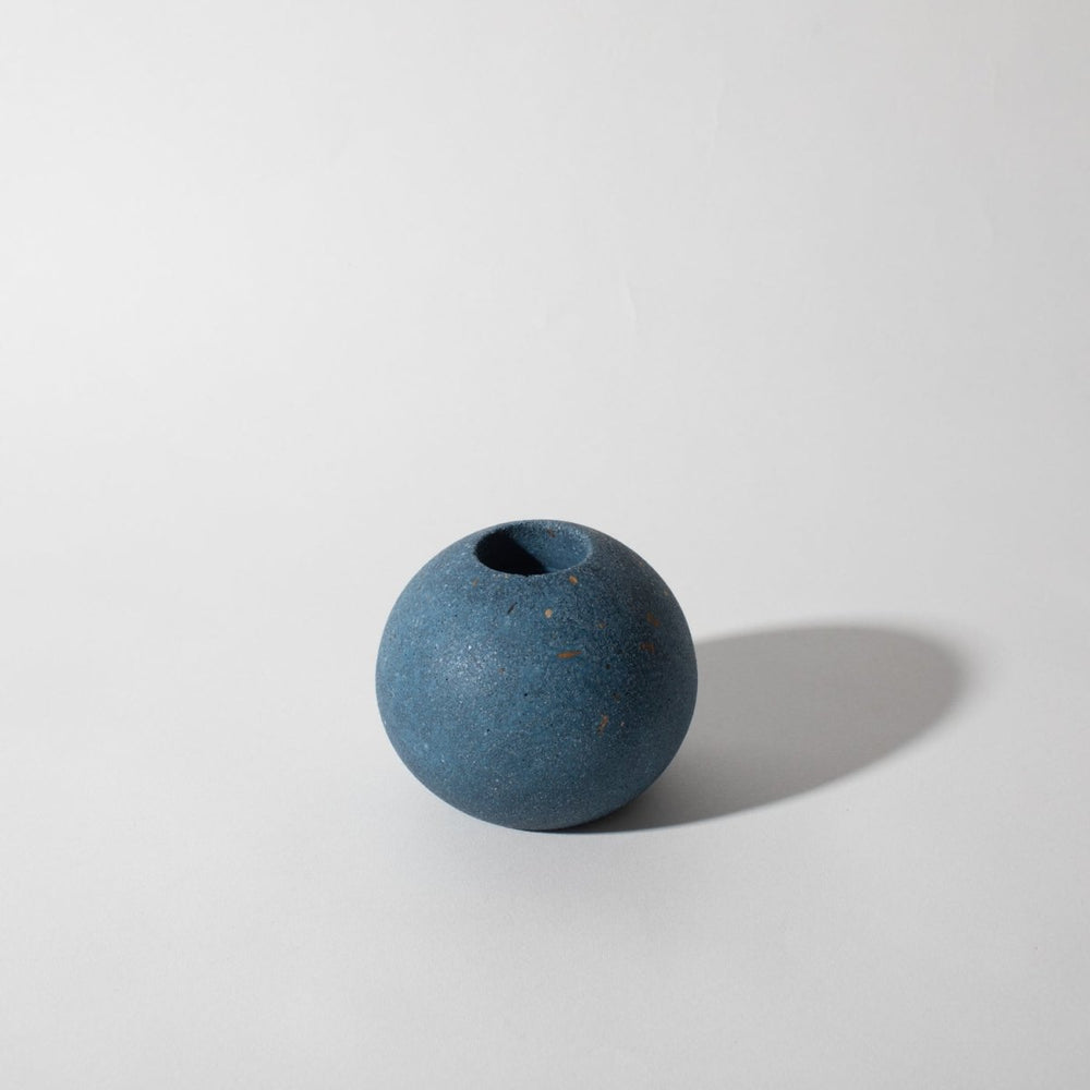 Pretti.Cool Sphere Candlestick Holder | Cobalt Terrazzo - lily & onyx