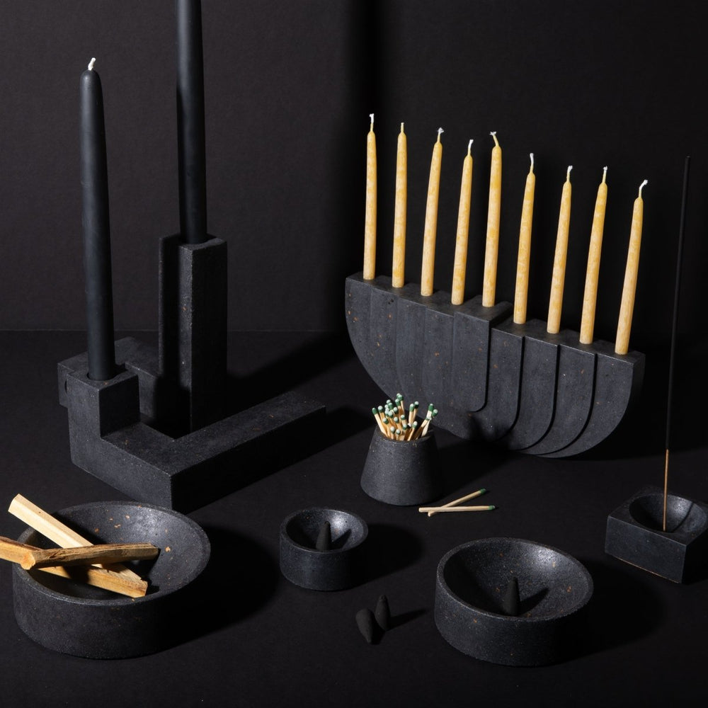 
                      
                        Pretti.Cool Square Incense Holder | Black Terrazzo - lily & onyx
                      
                    