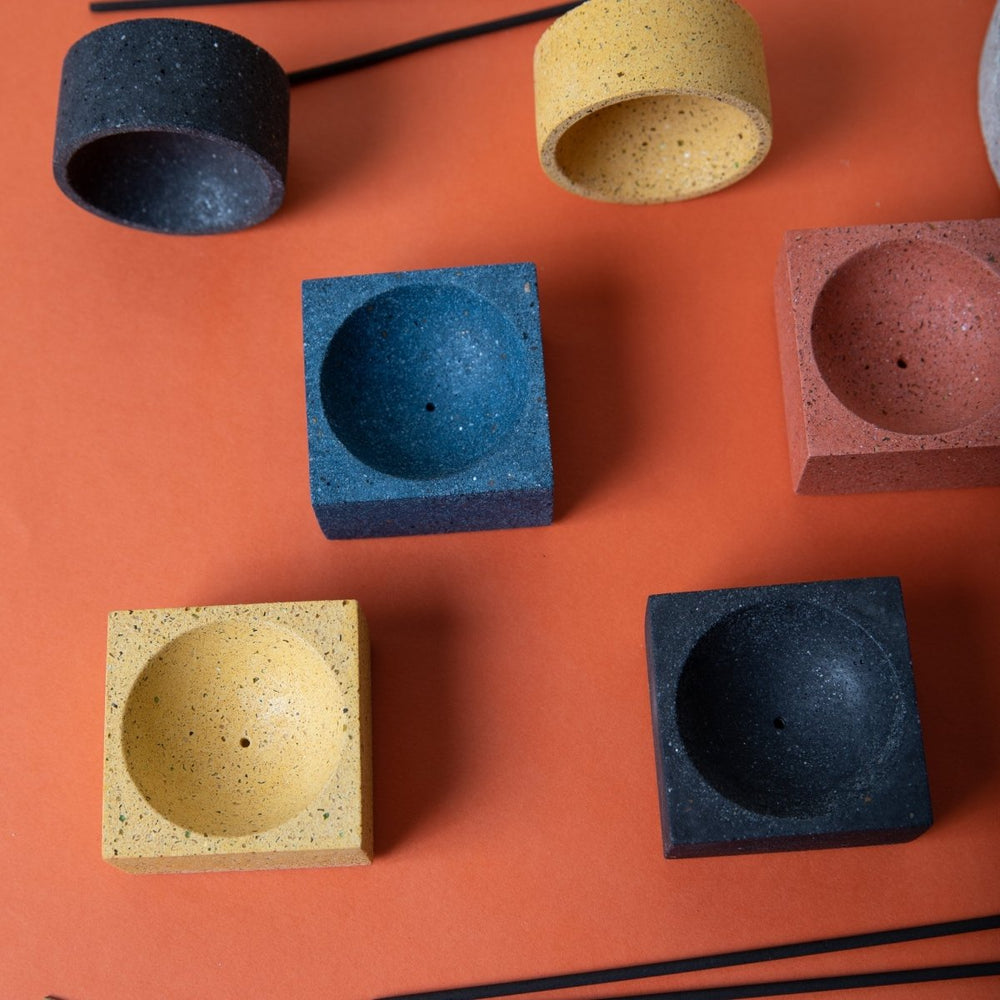 
                      
                        Pretti.Cool Square Incense Holder | Cobalt Terrazzo - lily & onyx
                      
                    