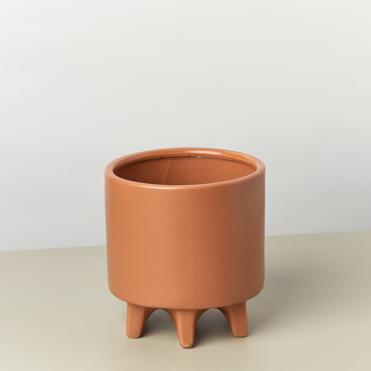 lily & onyx Stone Footed Plant Pot, 6.5 Inch