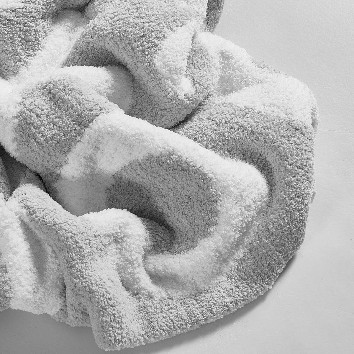 Sunday Citizen XOXO Double Layer Throw Blanket - Soft Snug Fabric | OEKO - TEX