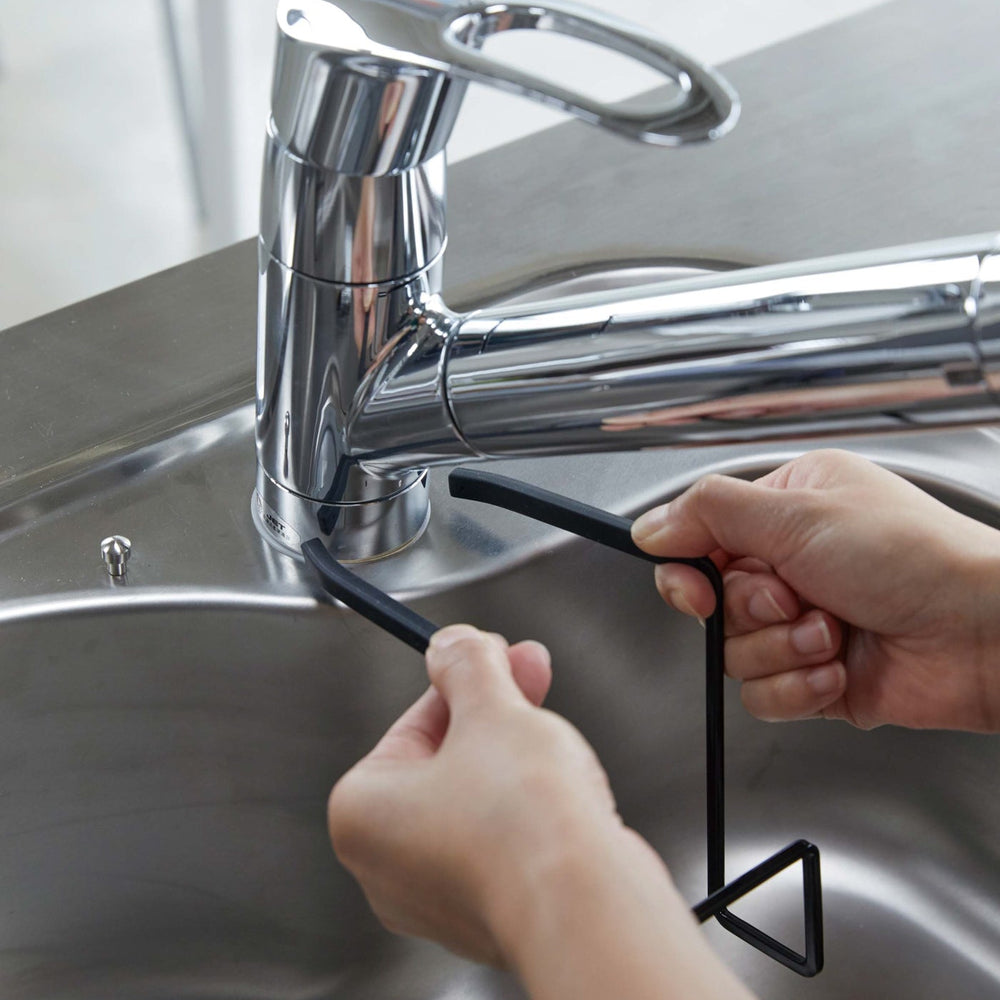 
                      
                        Faucet-Hanging Sponge Holder
                      
                    