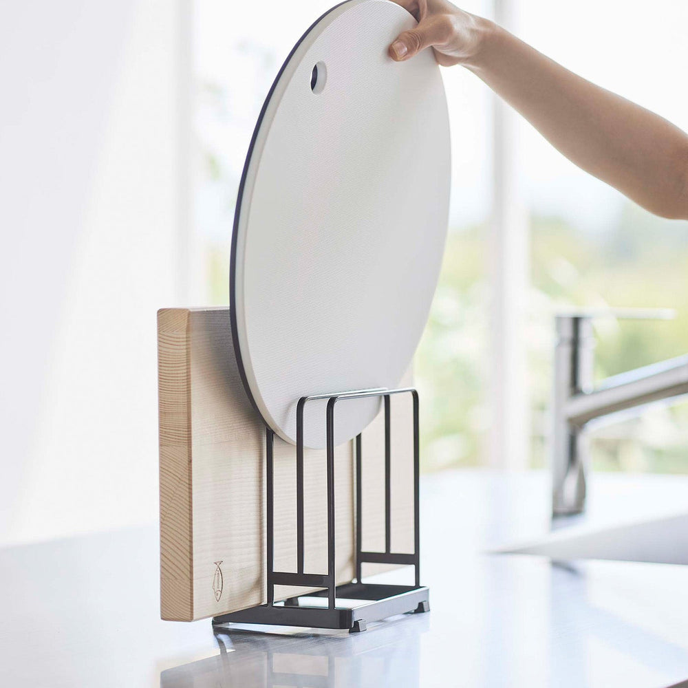 
                      
                        Round Cutting Board Stand
                      
                    