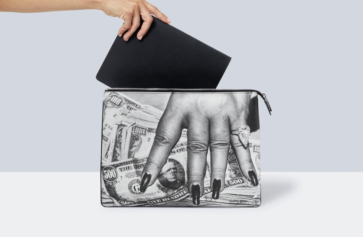 TASCHEN TASCHEN Pouch. Helmut Newton ‘Fat Hand and Dollars’ - lily & onyx