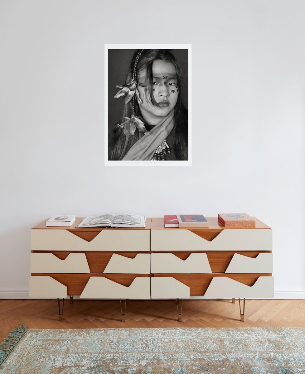 TASCHEN Sebastião Salgado. Amazônia. Poster ‘Ashaninka Girl’
