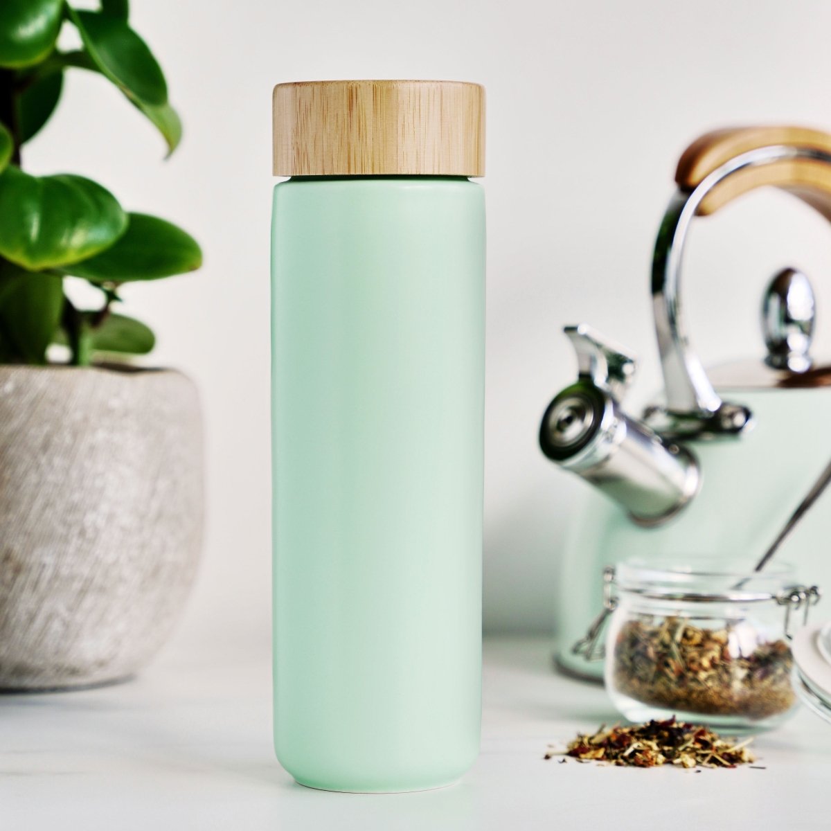 Pinky Up Tea Tatyana Ceramic To - Go Infuser Mug in Turquoise - lily & onyx