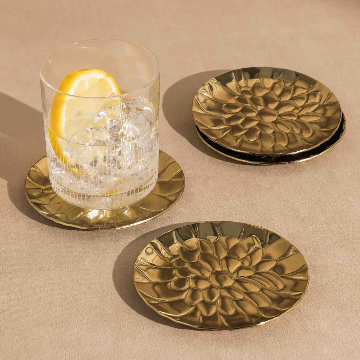 texxture Wexler™ Plates with Chrysanthemum Design, Set of 4