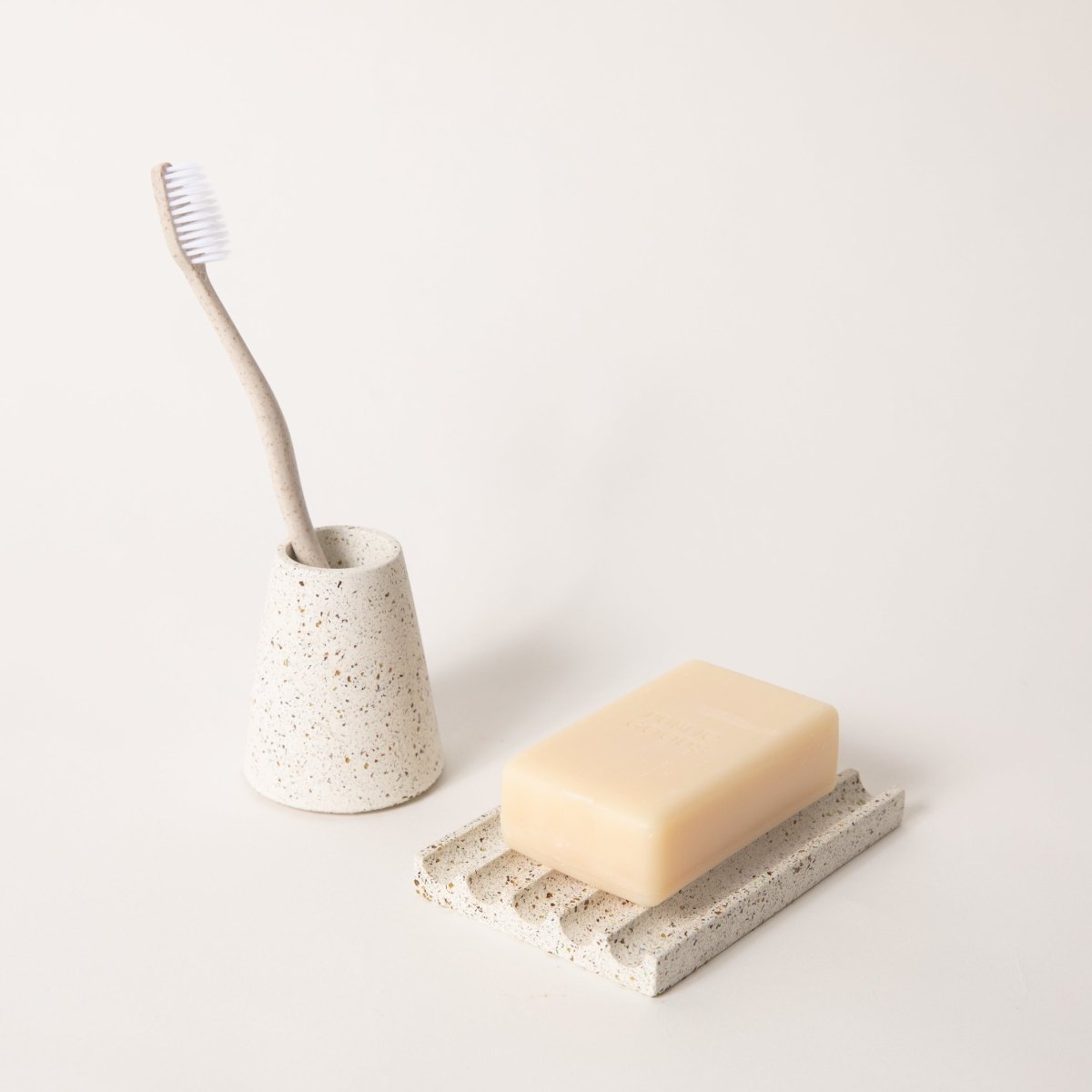 Pretti.Cool Toothbrush Holder | White Terrazzo - lily & onyx