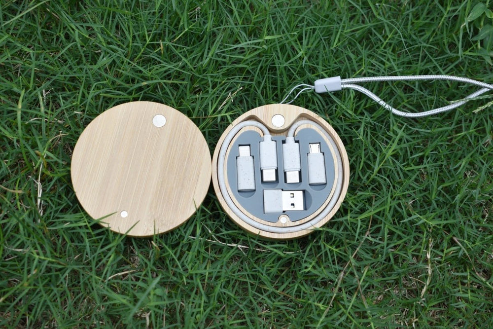 
                      
                        WUDN TWIST Universal Bamboo Charging Cable Set - lily & onyx
                      
                    