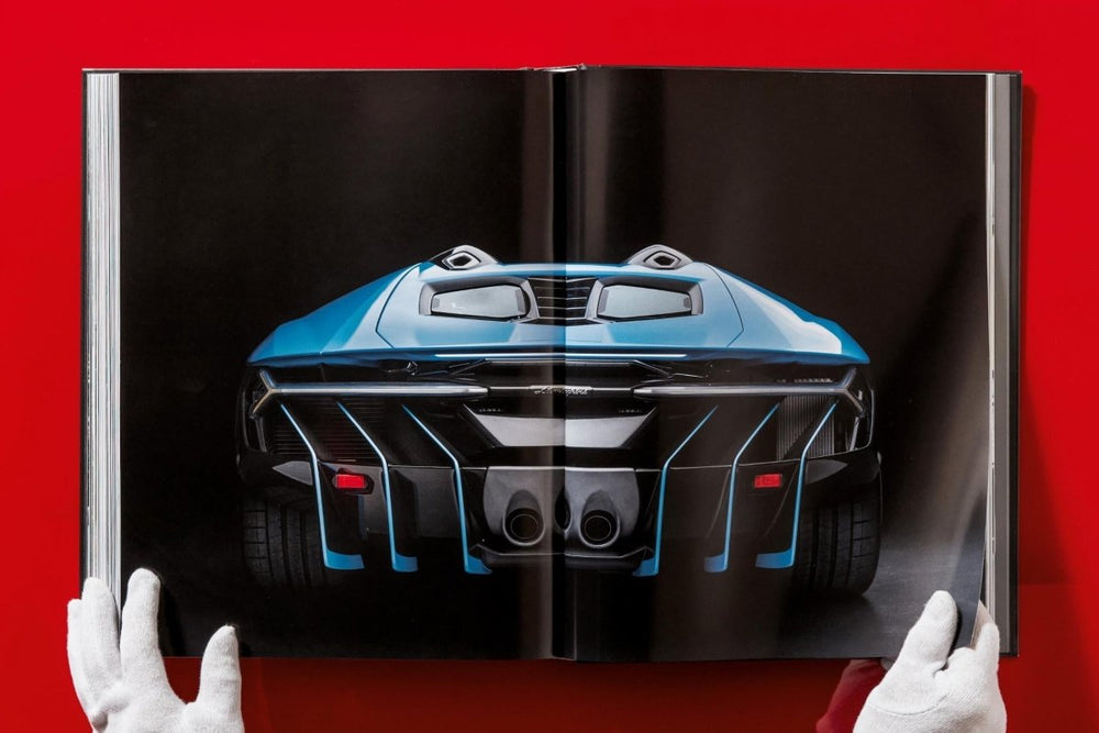 
                      
                        TASCHEN Ultimate Collector Cars (English)
                      
                    