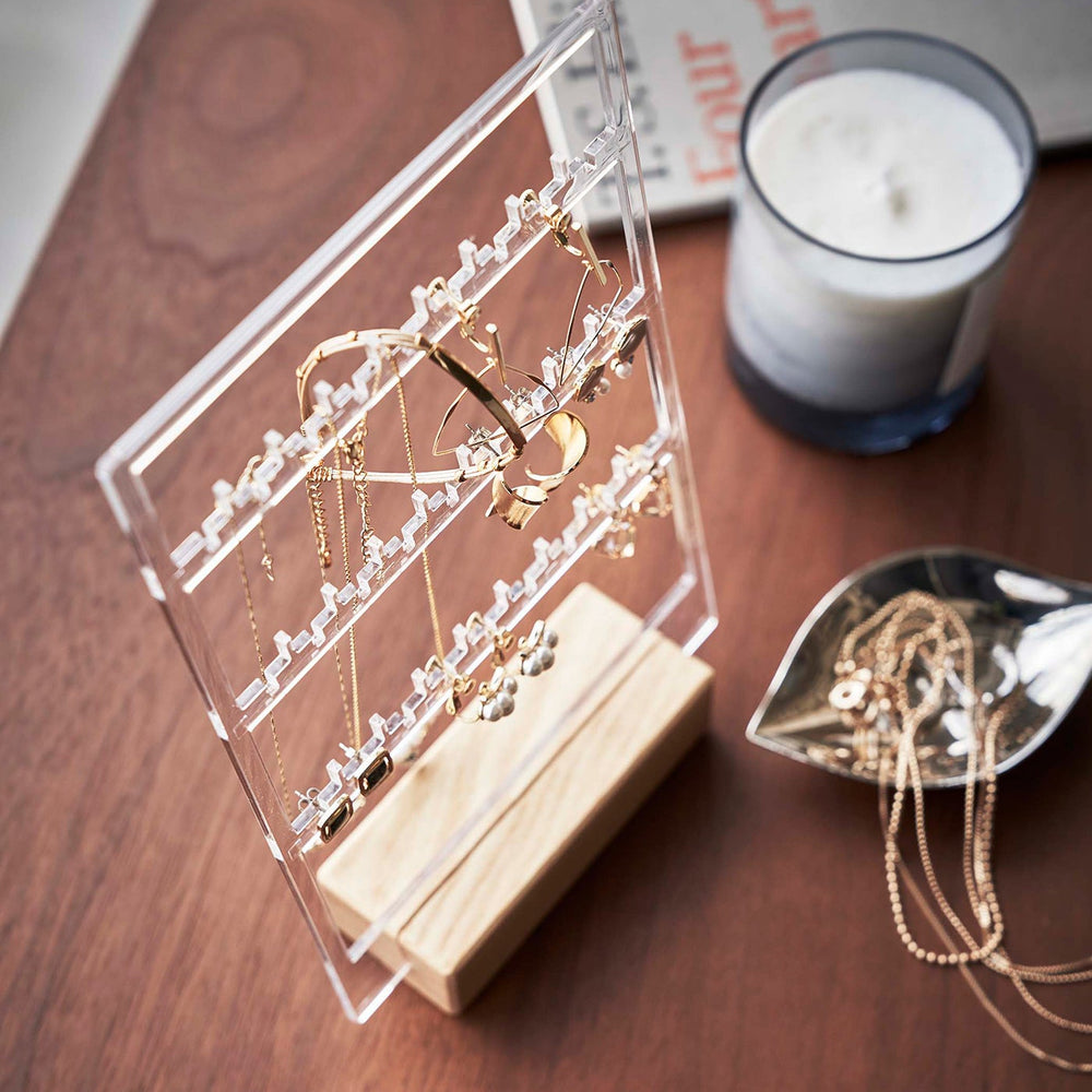 
                      
                        RIN Jewelry Organizer
                      
                    