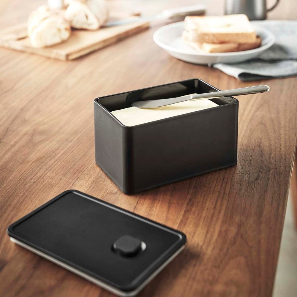 
                      
                        Yamazaki Home Vacuum - Sealing Butter Dish - lily & onyx
                      
                    