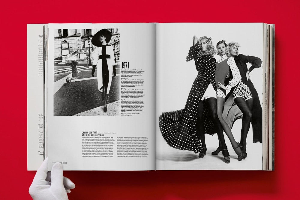 
                      
                        TASCHEN Valentino. A Grand Italian Epic (English)
                      
                    