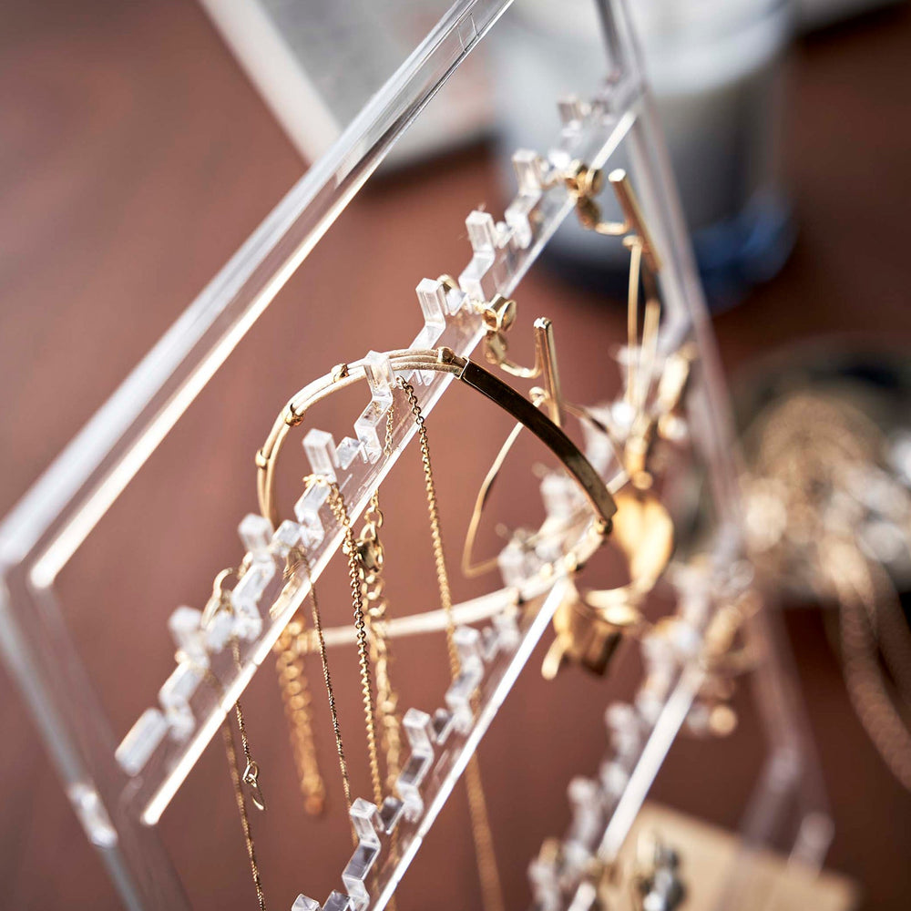 
                      
                        RIN Jewelry Organizer
                      
                    