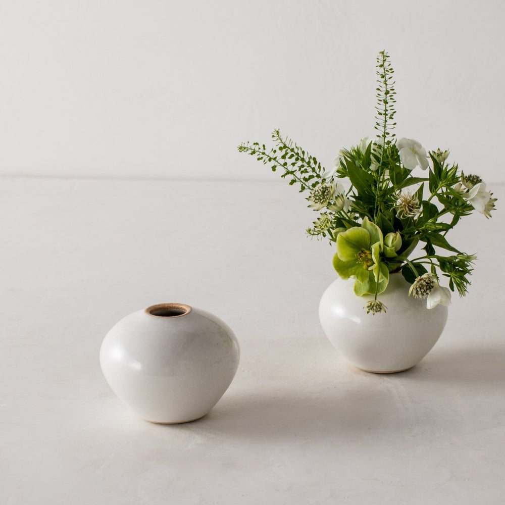 
                      
                        CONVIVIAL Verdure Vase No. 1 | Stoneware - lily & onyx
                      
                    