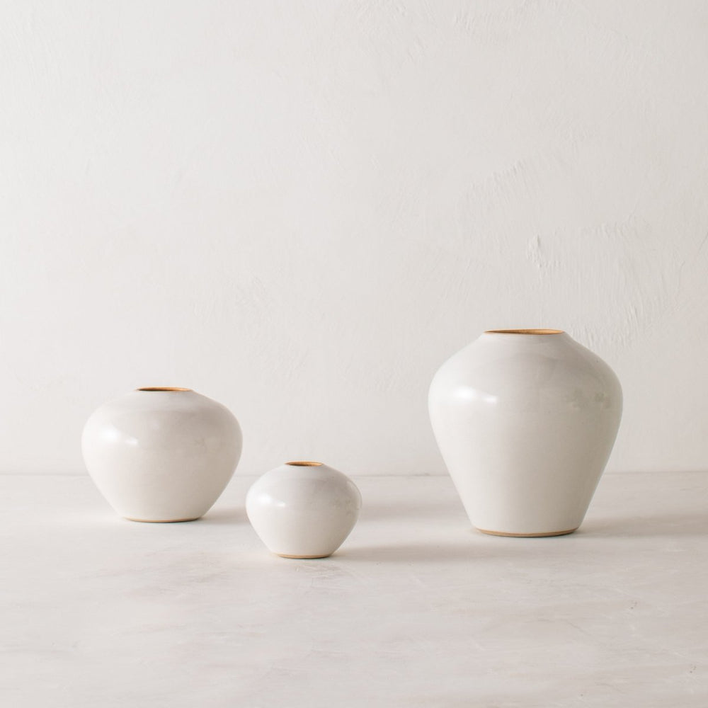 
                      
                        CONVIVIAL Verdure Vase No. 1 | Stoneware - lily & onyx
                      
                    