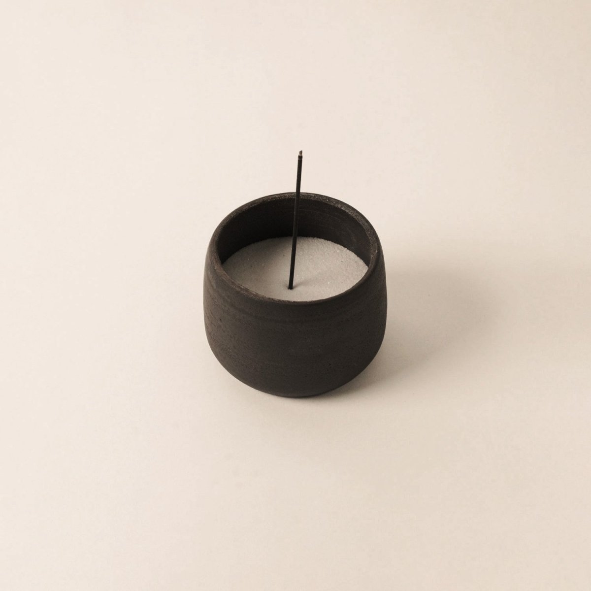 CEDAR AND MYRRH Versatile Black Clay Ceramic Incense & Smudge Cup - lily & onyx