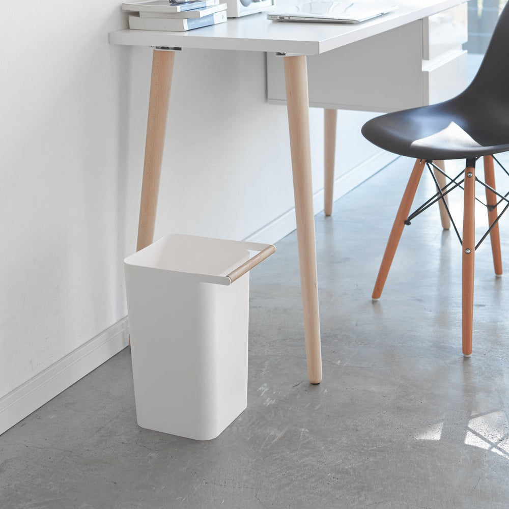 Trash Can With Wood Handle