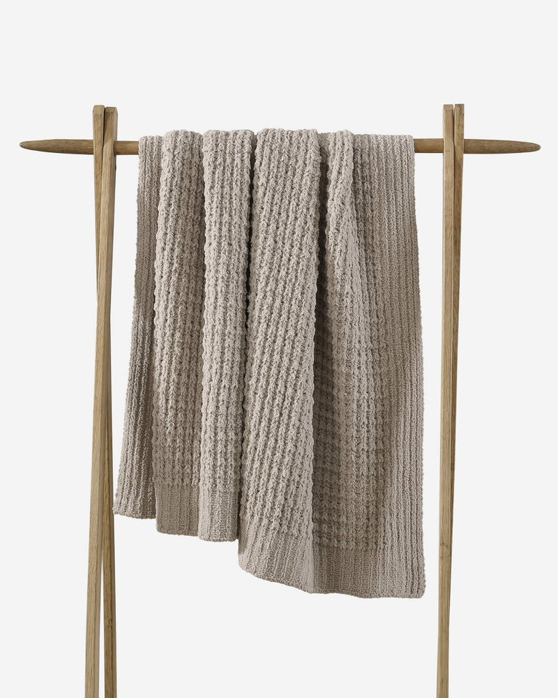 
                      
                        Sunday Citizen Waffle Lightweight Throw - lily & onyx
                      
                    