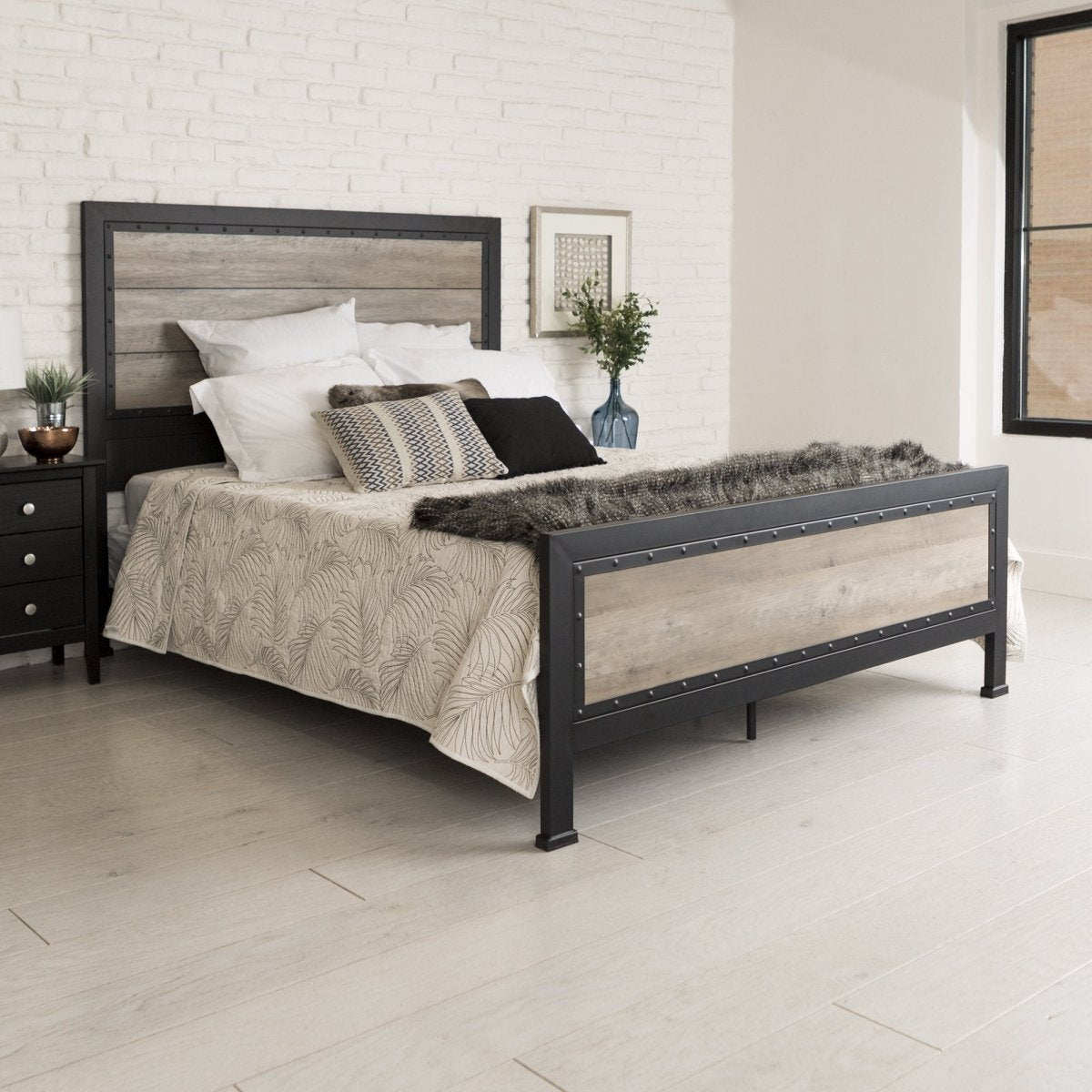 Walker Edison Rustic Home Queen Bed