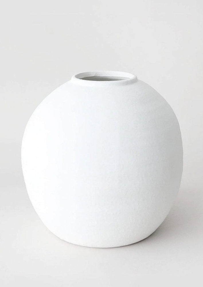 
                      
                        Afloral White Concrete Konos Vase - 10.75" - lily & onyx
                      
                    