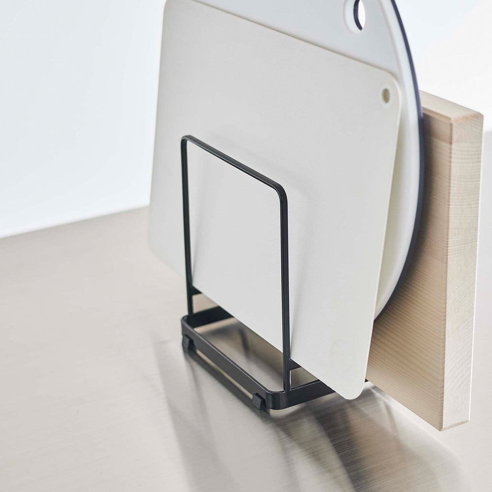 
                      
                        Round Cutting Board Stand
                      
                    