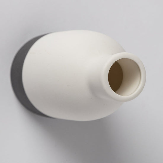 Porto Boutique 210 - Small Ceramic Vase - lily & onyx