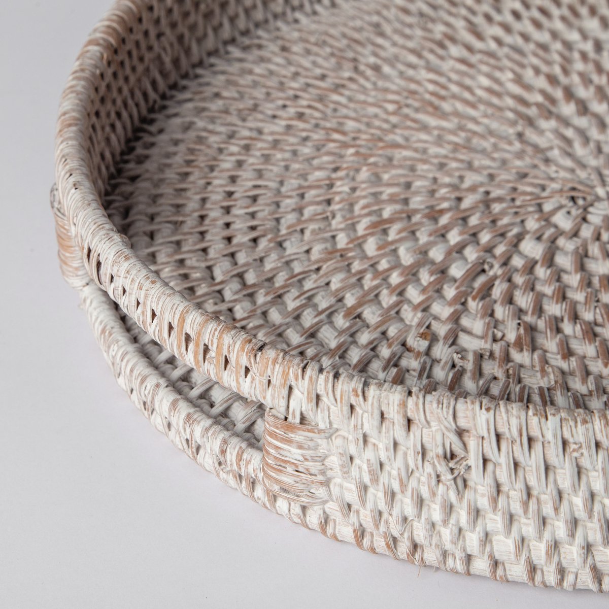 Porto Boutique 404 - Round Rattan Tray - lily & onyx