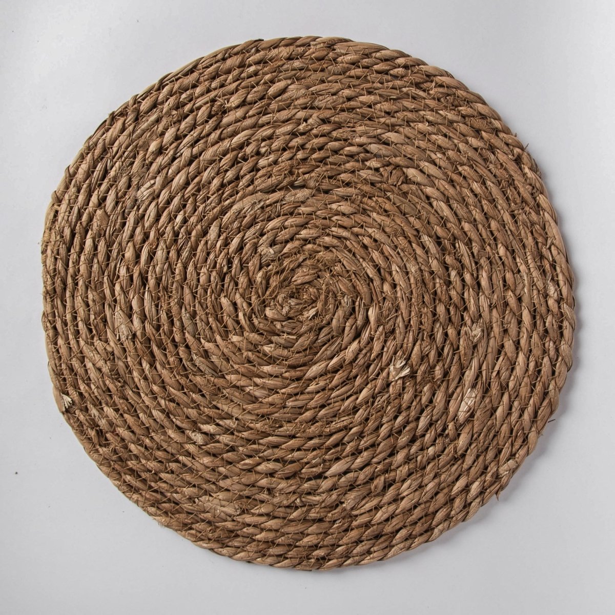 Porto Boutique 814 - Round Rattan Placemat - lily & onyx