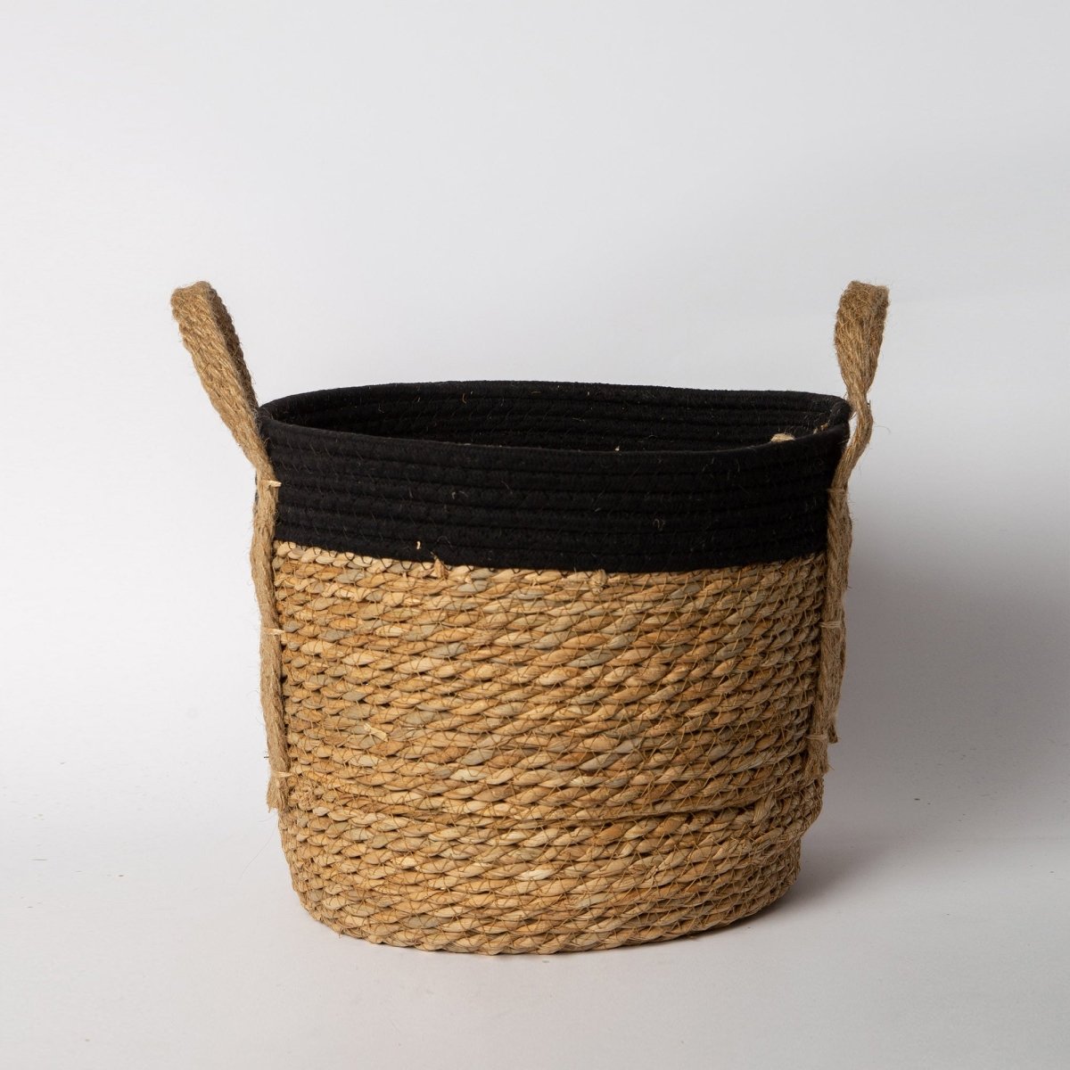 Porto Boutique 820 - Seagrass Basket With Handles - lily & onyx