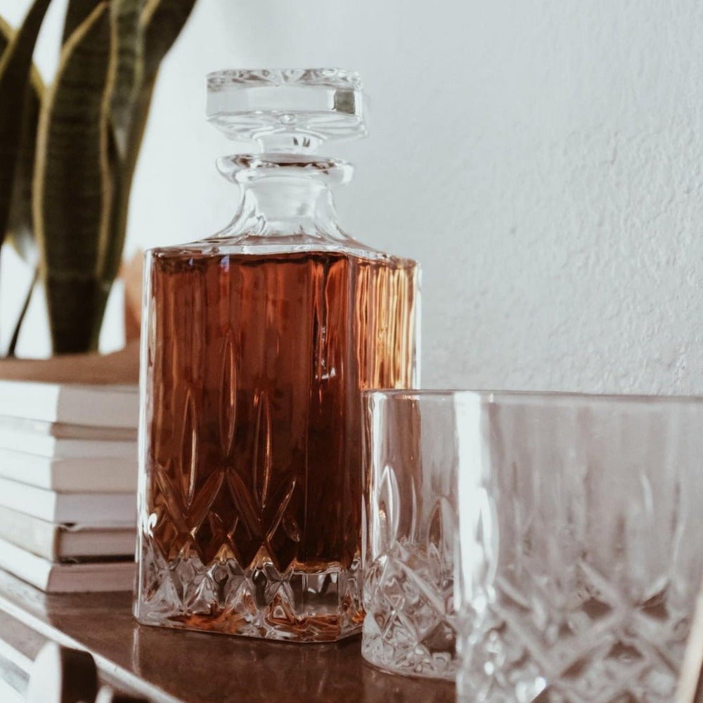 
                      
                        Viski Admiral™ 3 Piece Decanter & Tumbler Set - lily & onyx
                      
                    